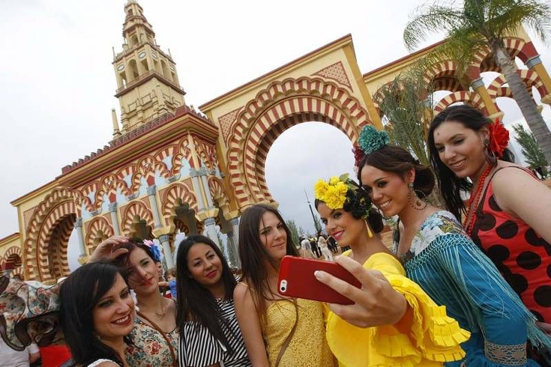 FOTOGALERÍA / DOMINGO DE FERIA EN EL ARENAL