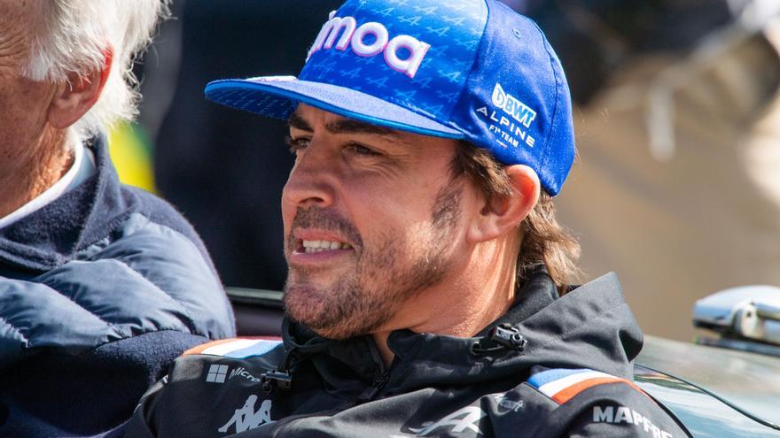 Alonso critica a Hamilton y lanza un dardo a Alpine tras el Gran Premio de Bélgica