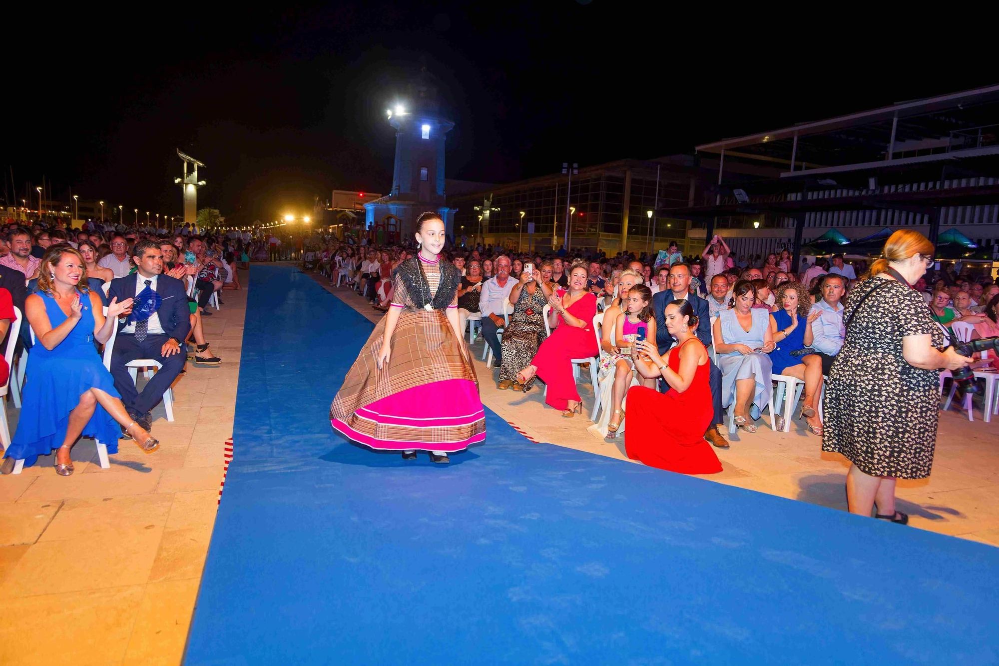 Emotiva presentación de las reinas de las fiestas de Sant Pere 2025