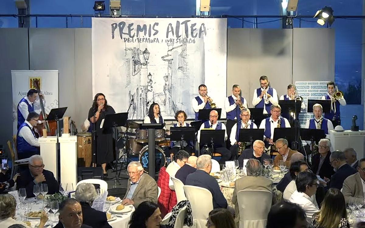 Actuacion de la Orquestra Blava en los IX Premis Altea de Literatura i Investigacio.