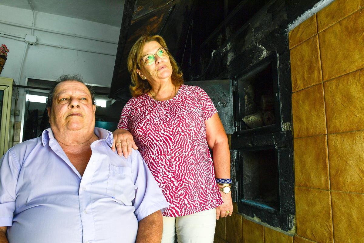 Antonio Vicente, panadero de Fataga, se jubila