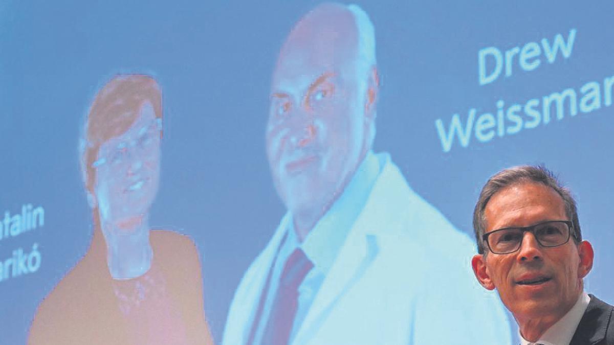 Los investigadores Katalin Karikó y Drew Weissman, premiados con el Nobel de Medicina 2023.