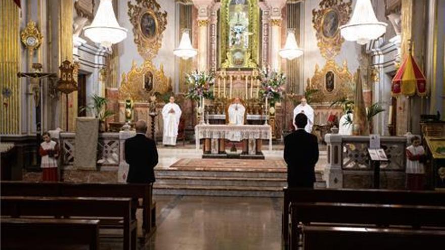 Atípica misa pontifical en la basílica del Lledó en Castelló