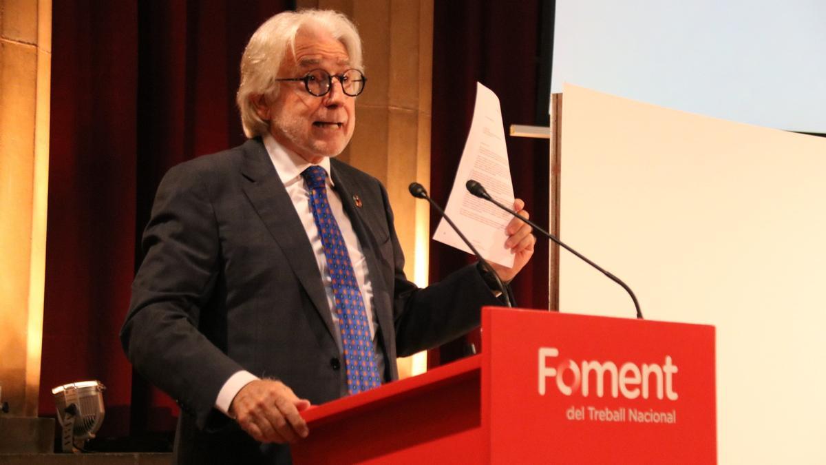 Sánchez Llibre acusa Colau de «fomentar la il·legalitat» per defensar els inquilins de la casa Orsola