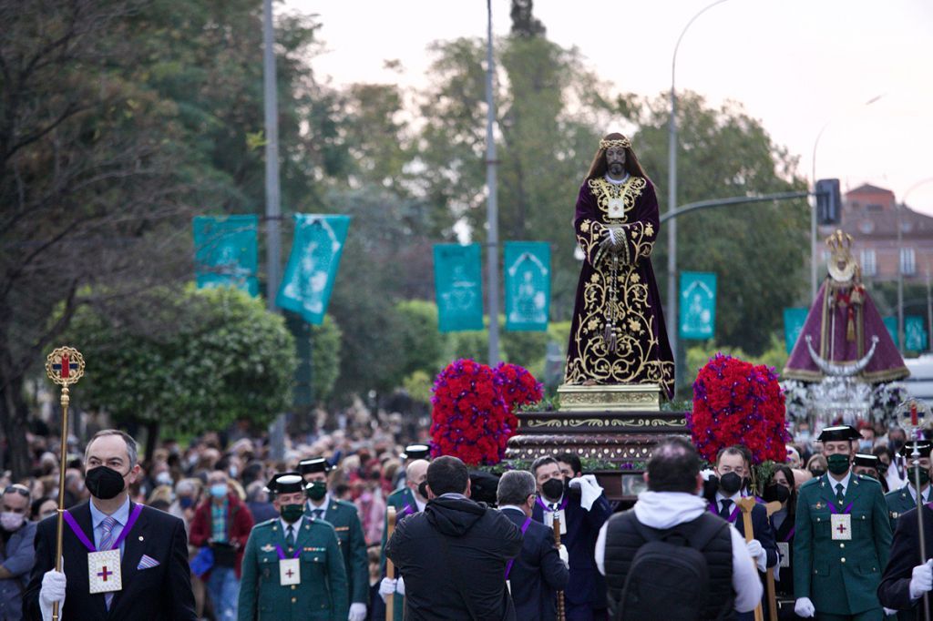 La Virgen de la Fuensanta sale en procesión rogativa por el fin de la guerra en Ucrania