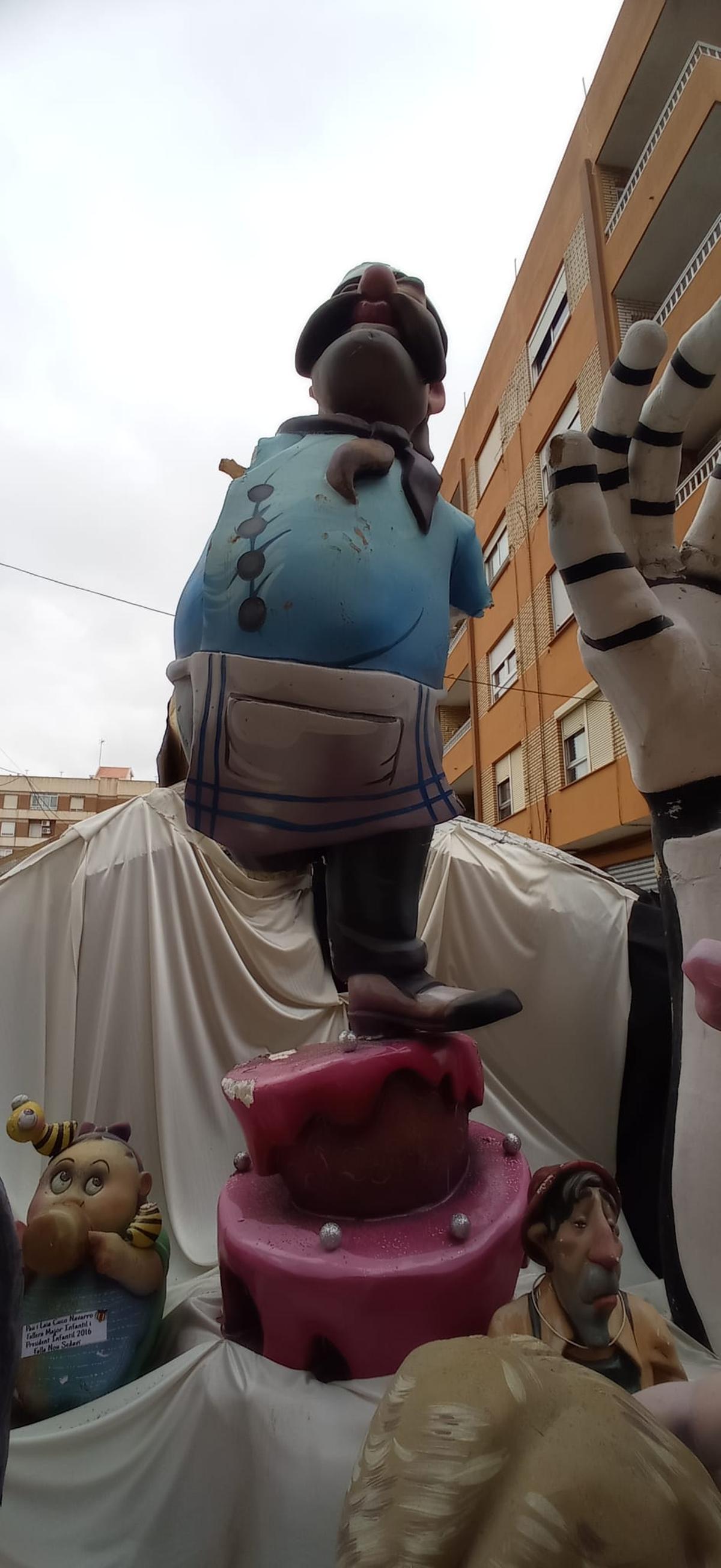 Único ninot rescatado por la falla Nou Sedaví.