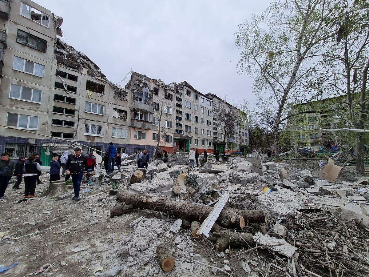 Nueve muertos y más de 20 heridos tras un bombardeo ruso en Sloviansk, en Donetsk.