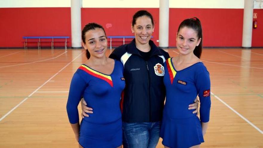 Dos patinadoras malagueñas en el Open de Francia