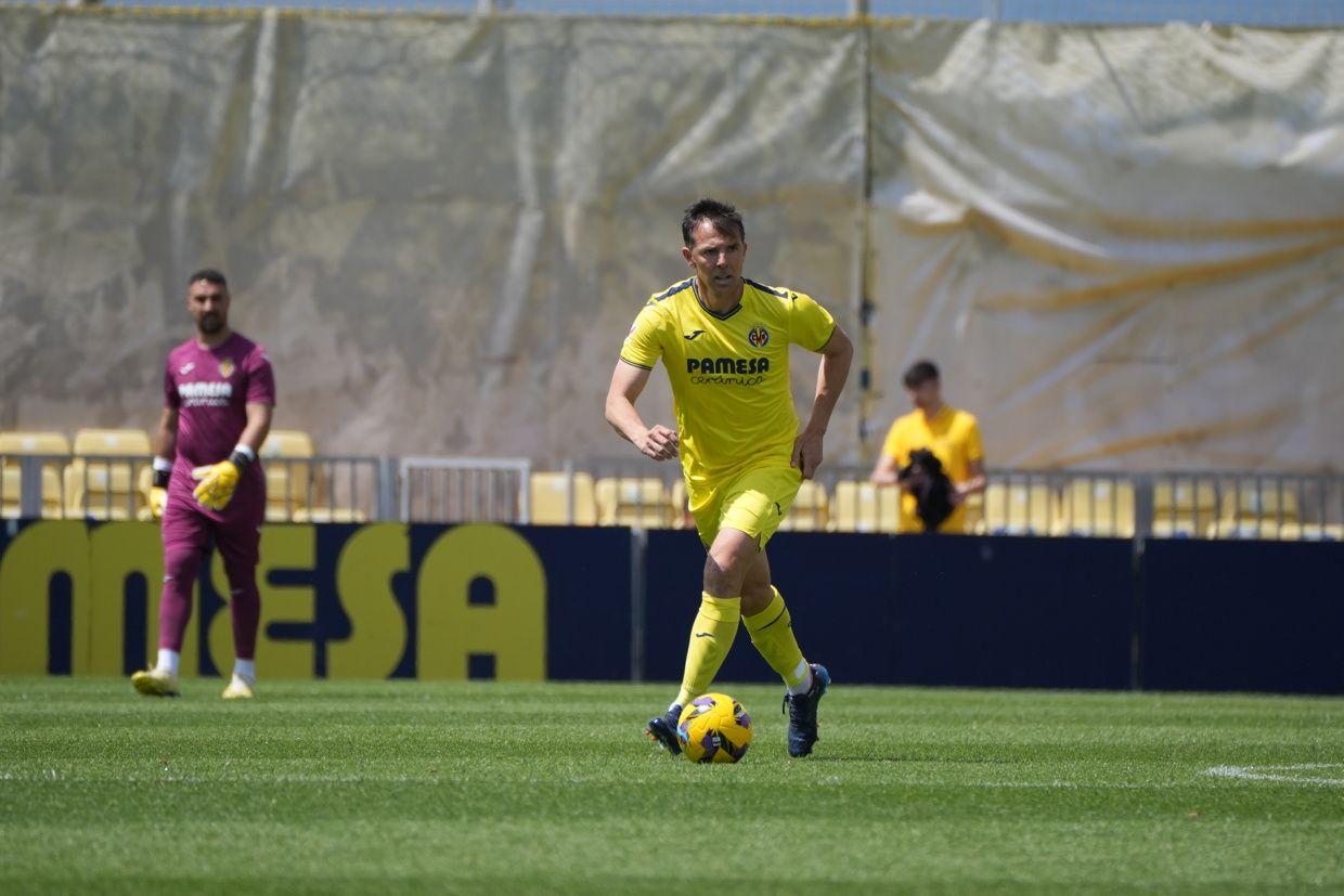Todas las fotos del I Memorial José Manuel Llaneza en la ciudad deportiva del Villarreal