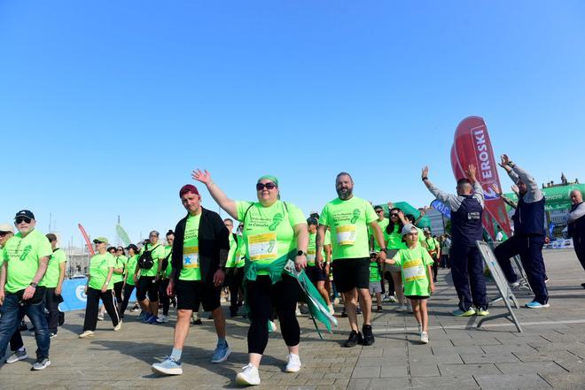 Marea verde contra el cáncer con más de 3.000 personas