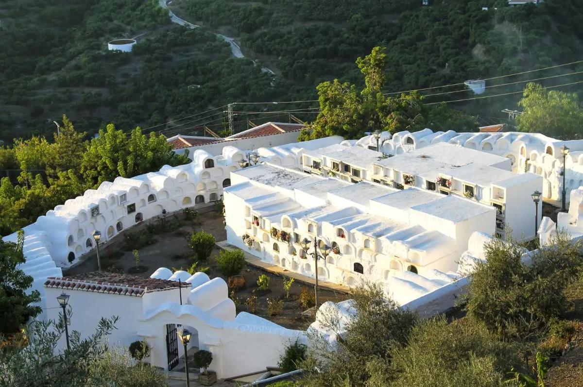 Cementerio Redondo de Sayalonga, en Málaga