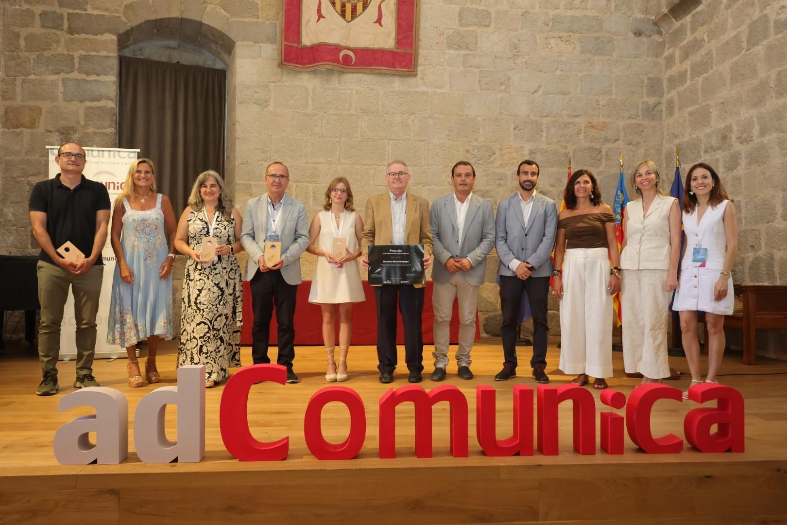 Galería de fotos: ‘Mediterráneo’ recibe el Premio de Honor de adComunica en su centenario