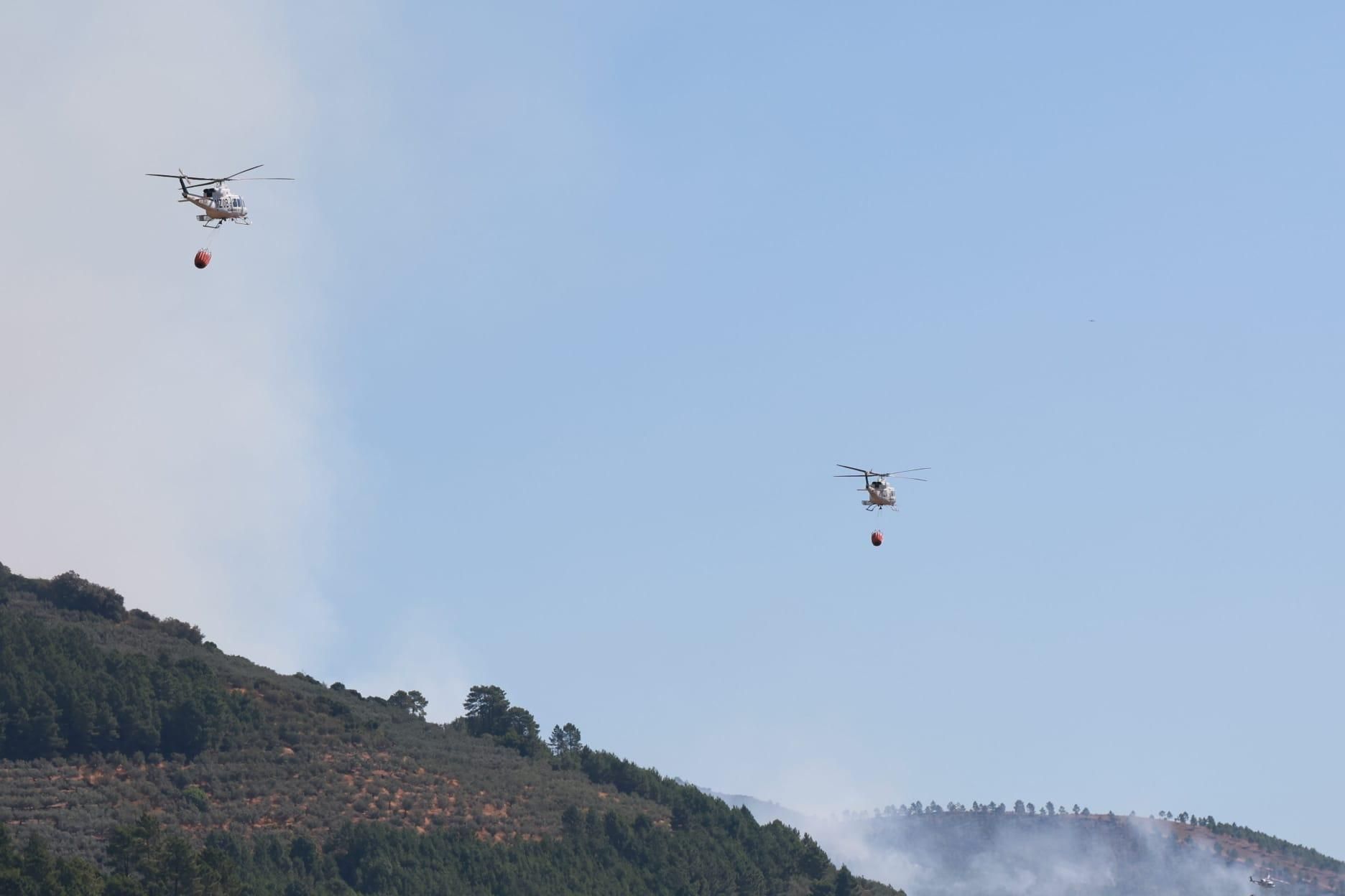 Fotogalería | Imágenes del incendio en Las Hurdes