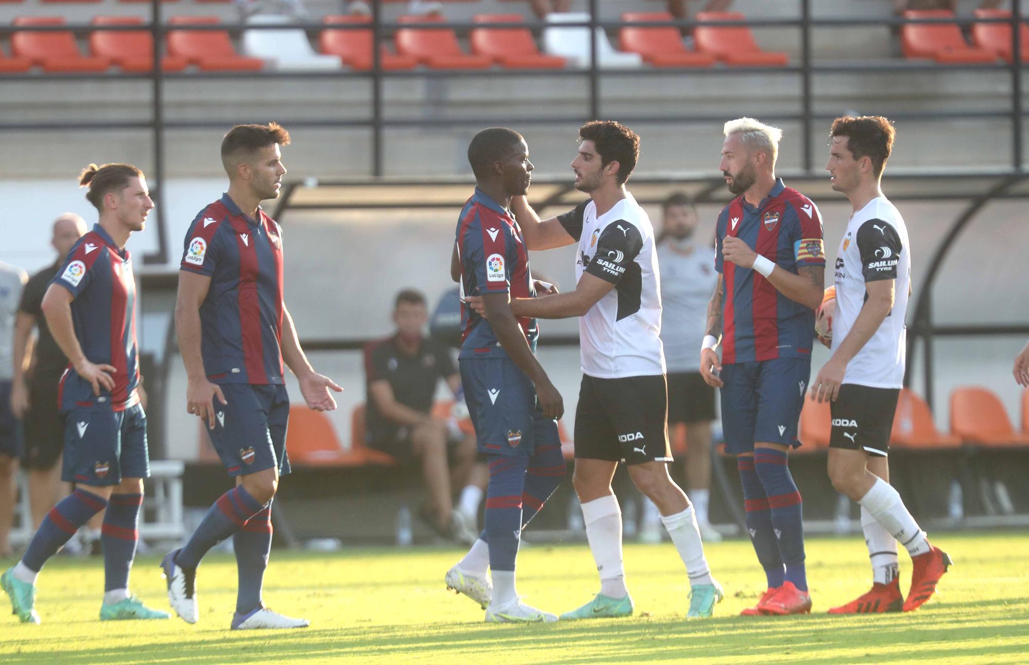 Intensidad y carácter durante el Valencia - Levante