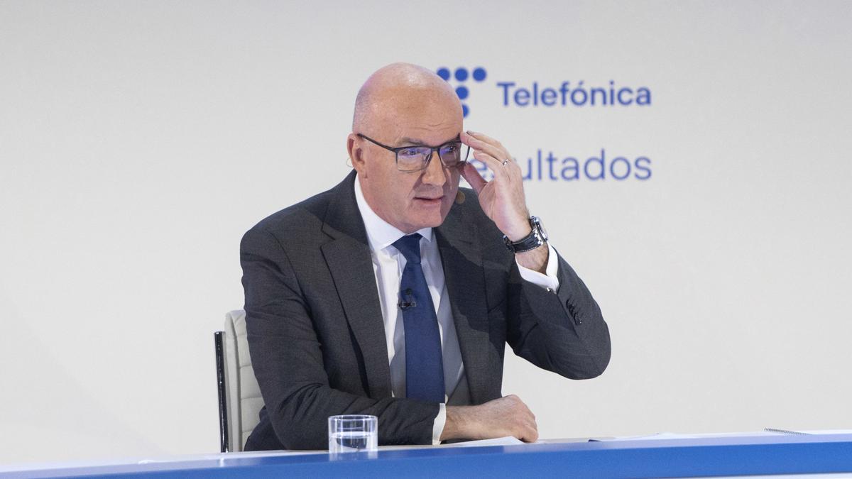 Archivo - El consejero delegado de Telefónica, Ángel Vilá, participa en una rueda de prensa para analizar los resultados de 2021, en Distrito Telefónica, a 24 de febrero de 2022, en Madrid (España).