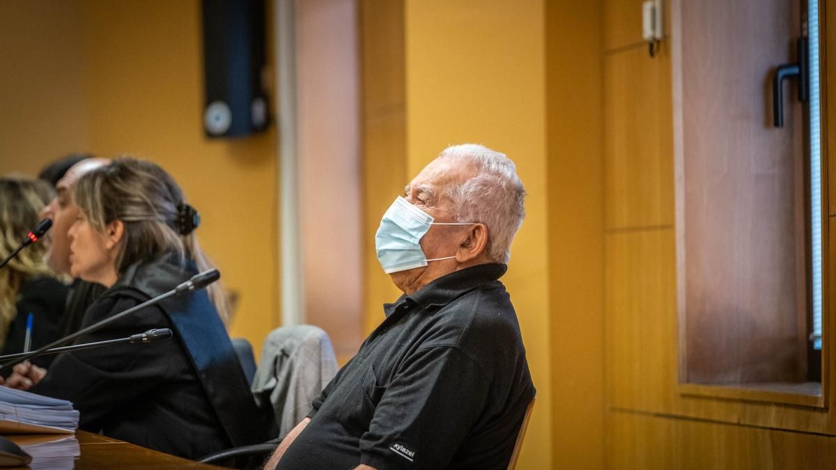 El acusado, durante el juicio.