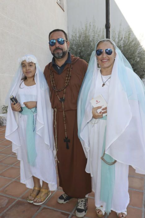 En Oliva se visten de santos para hacer frente a Halloween