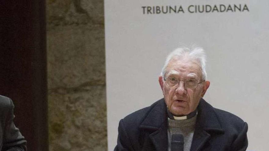 Jorge Gibert, en el Auditorio de Oviedo, en el homenaje a Argüelles.