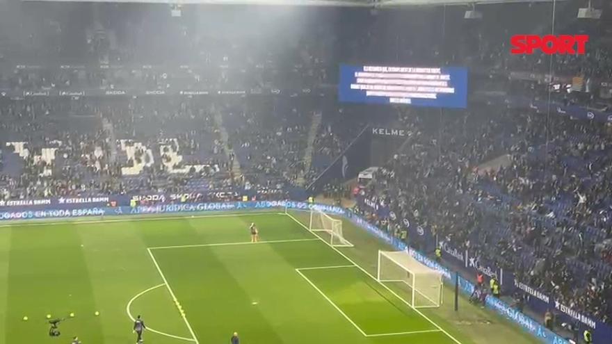 El momento en que Joan Garcia salta al RCDE Stadium