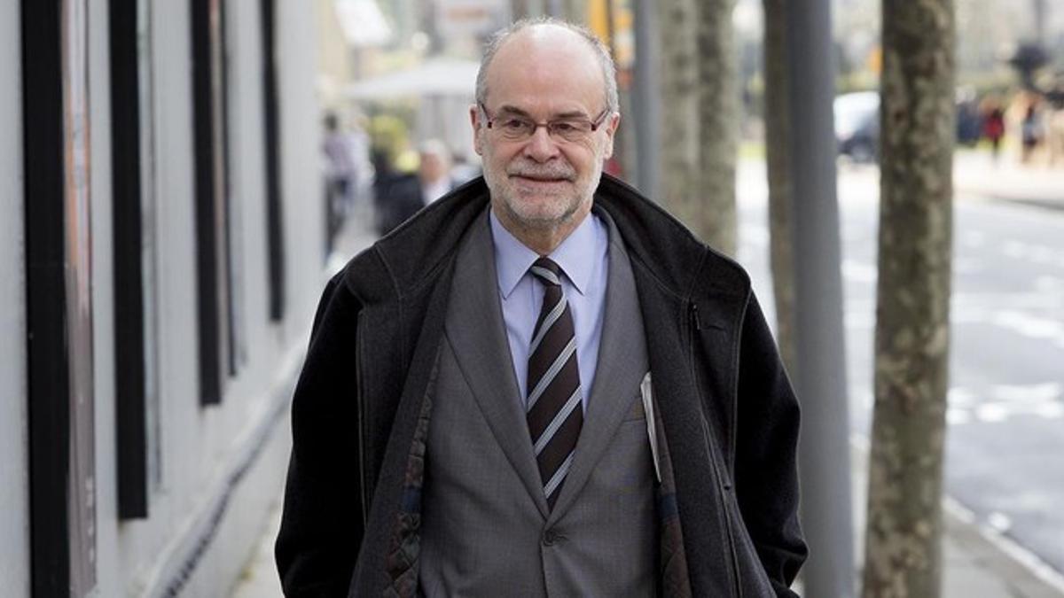 El 'exconseller' socialista Antoni Castells, este jueves, 13 de marzo, en la Audiencia de Barcelona, en el juicio del hotel del Palau.