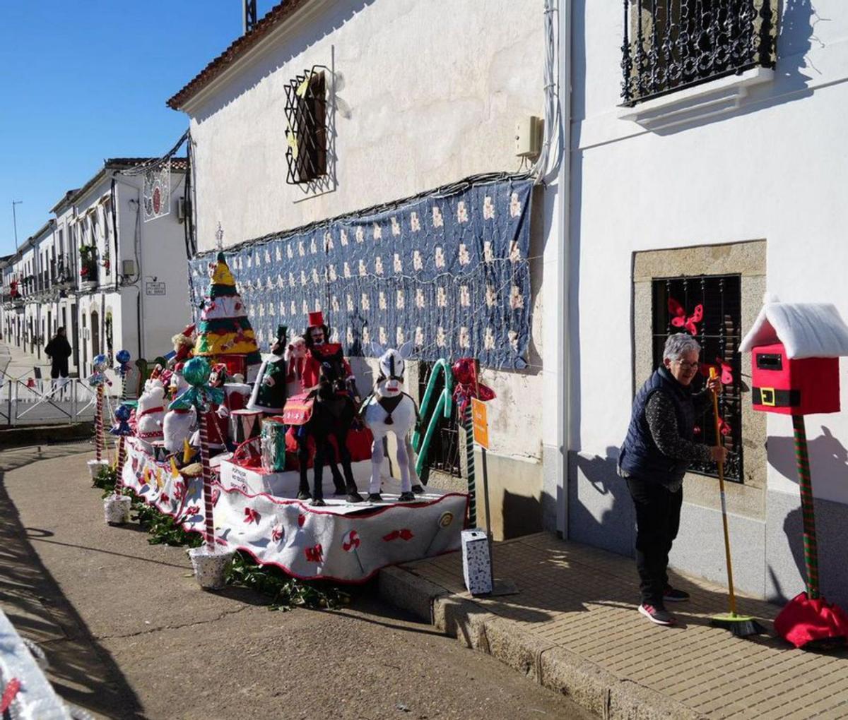 Detalles 8 Las fachadas de las casas repletas de adornos.