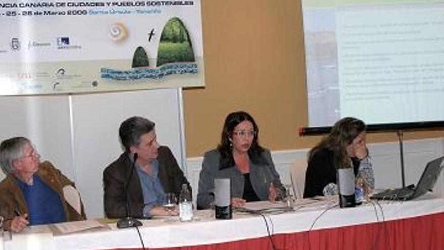 La presidenta presentó el Plan Lanzarote Sostenible en la I Conferencia Canaria de Ciudades y Pueblos Sostenibles
