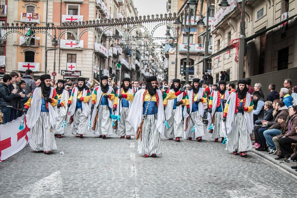 La Diana abre las Fiestas de Alcoy