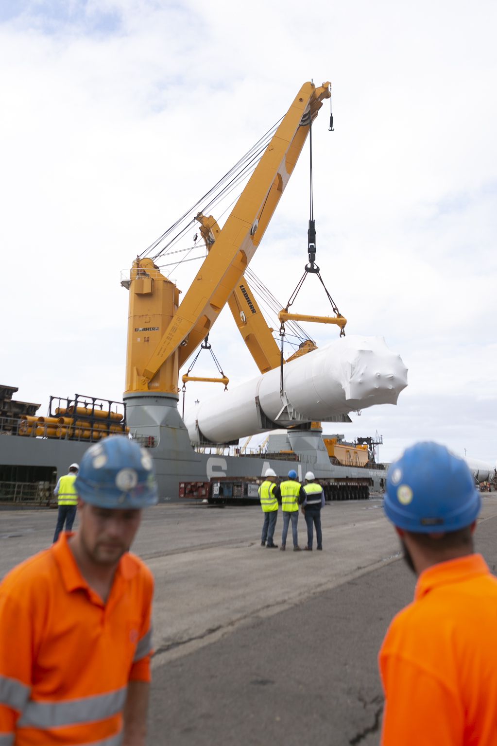 EN IMÁGENES: Idesa expide cuatro tanques para la mayor terminal española de gas para buques, en Algeciras