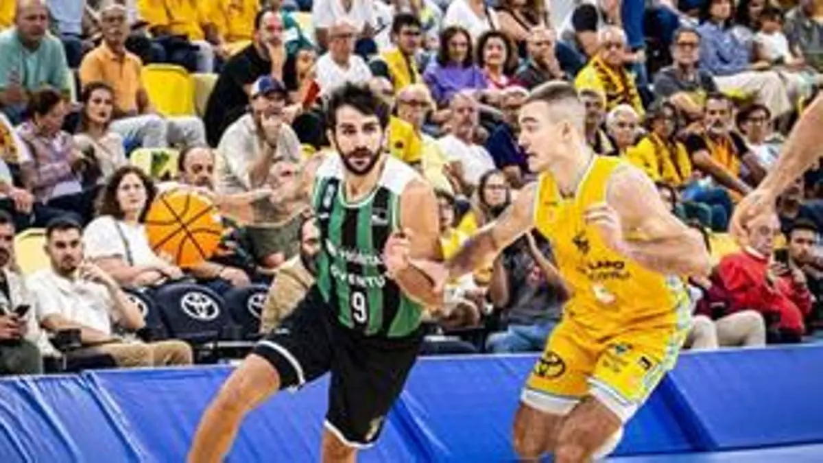 El CB Gran Canaria se 'despenya' en un primer acto infame de los amarillos