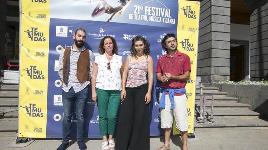 Presentación de  Plasticiens Volants del Temudas Fest