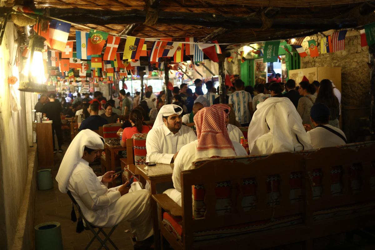 Imagen de la terraza de un bar de Doha.