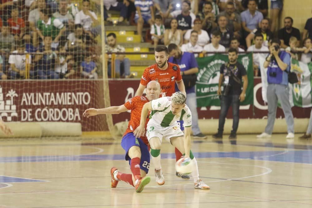 El Córdoba Futsal acaricia el ascenso a Primera División