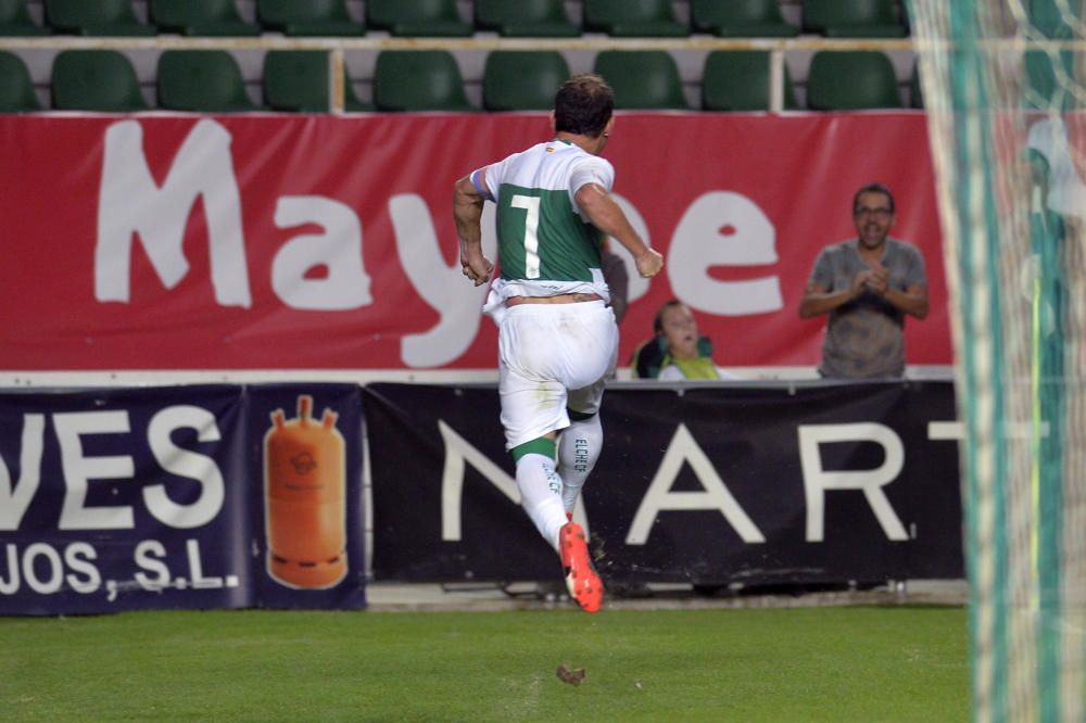 Nino resuelve en tiempo añadido desde el punto fatídico, no se lo dejó a Edu Albacar, cuando el partido parecía terminar con empate a cero