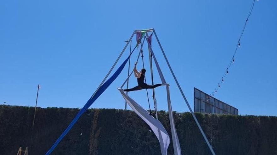 Los asistentes también pudieron presenciar acrobacias.