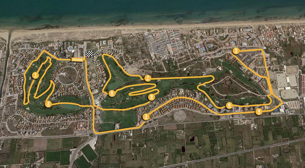 Recorrido de la 10K Oliva Nova, 5 kilómetros de los mismos transcurren por el interior del campo de golf.