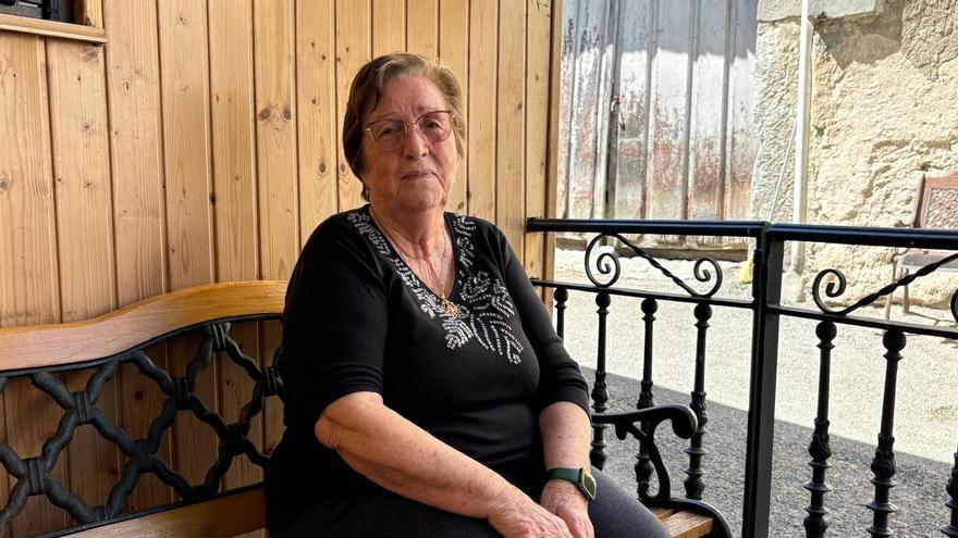 VÍDEO: Lola’i Caballero, homenajeada en la Sumana de las L.letras Asturianas en Cangas del Narcea: “A mí me encantan los cantares, es recordar a mis padres”