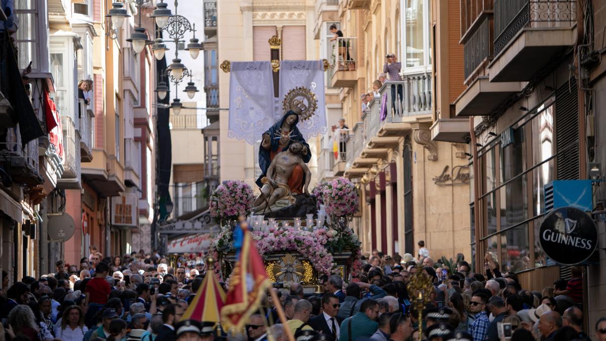 La procesión del 300 aniversario de la llegada de la Virgen de la Caridad a Cartagena