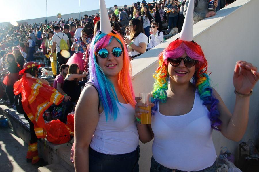 Miles de jóvenes en la fiesta del año