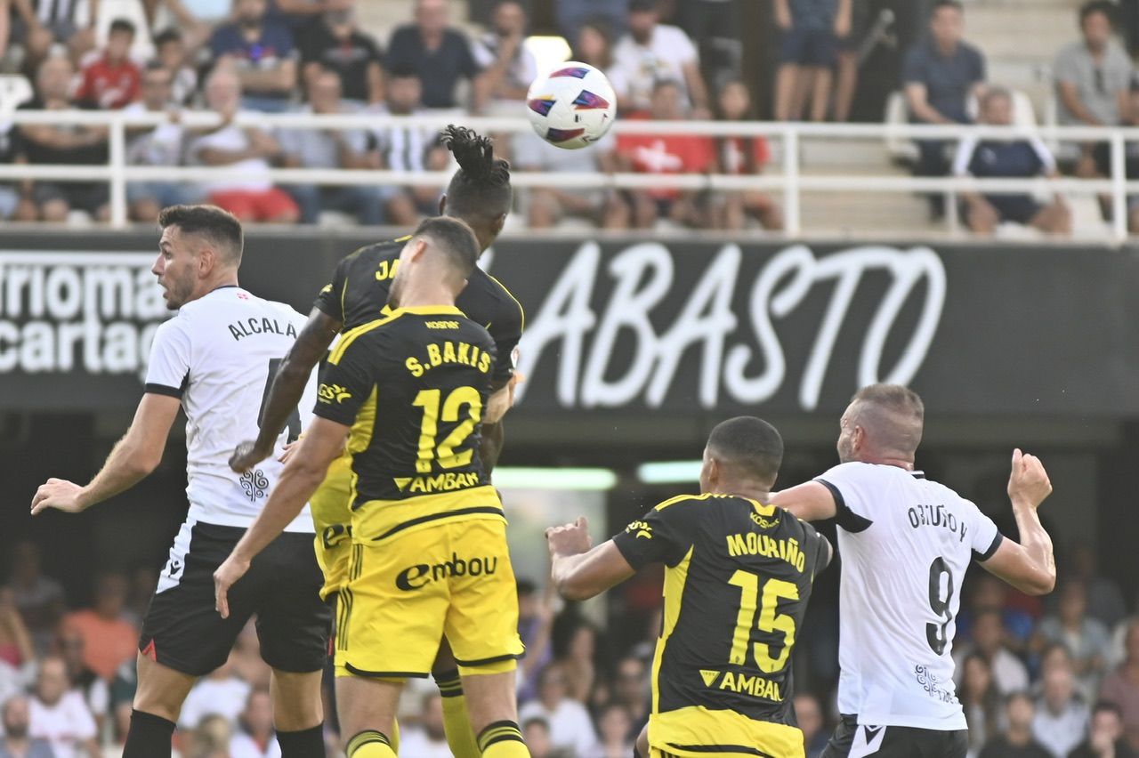 FC Cartagena - Real Zaragoza en imágenes