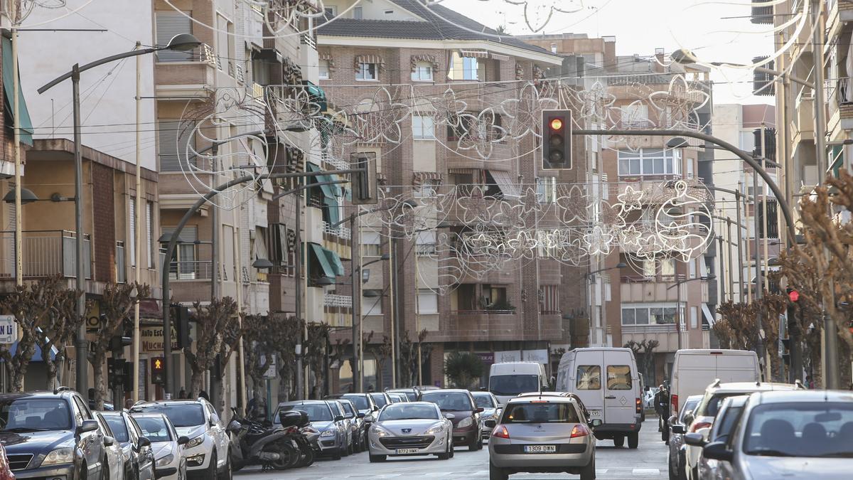 Imagen de la calle Carlos Soler, uno de los puntos neurálgicos de Mutxamel.