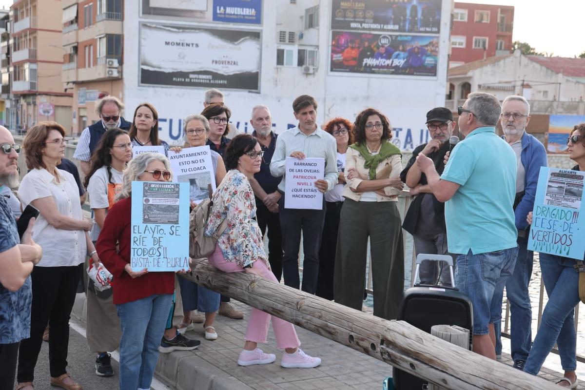 Pre 684 El miedo a otra dana moviliza a los vecinos de Alicante: exigen limpiar ...