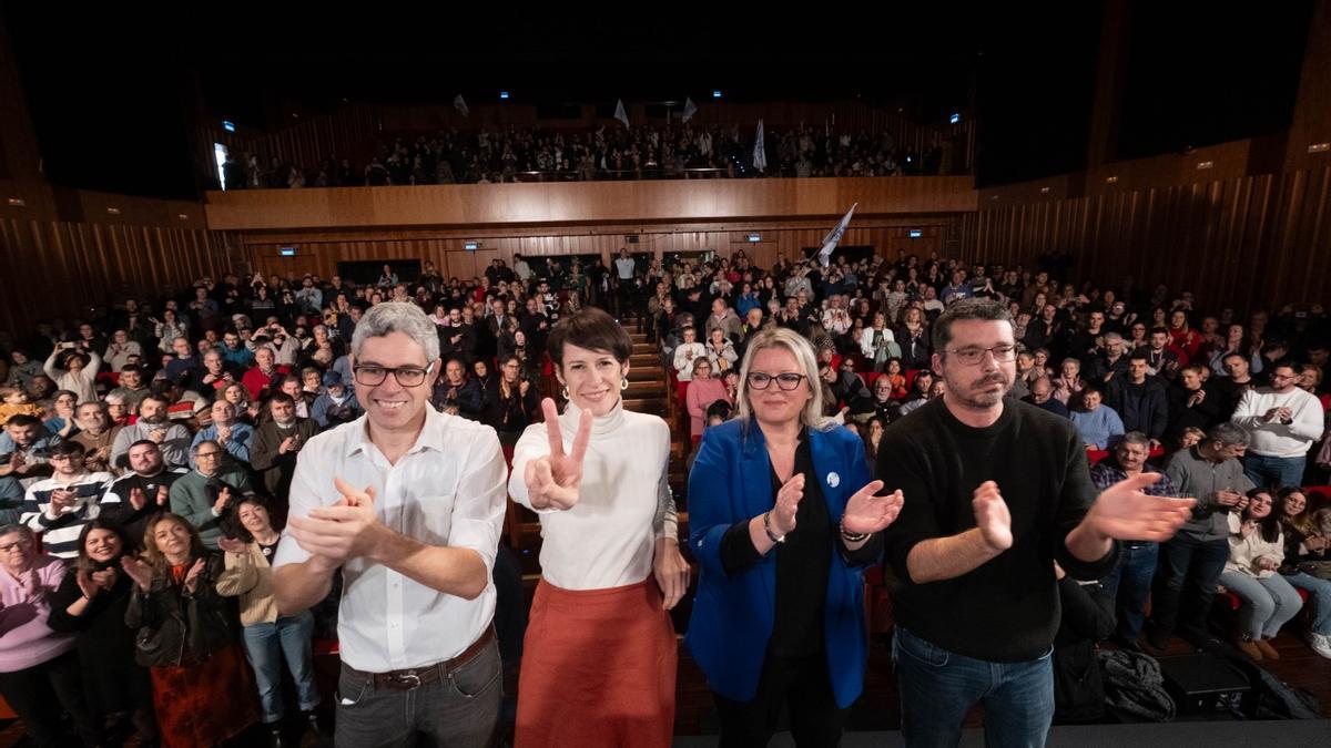 La portavoz nacional del BNG en un mitin en Ferrol