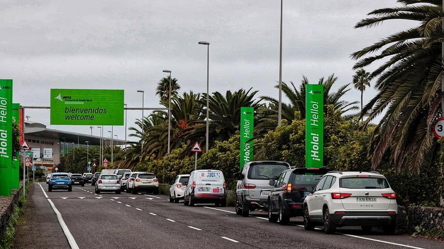 Atropellado de madrugada en la rotonda del aeropuerto de Los Rodeos