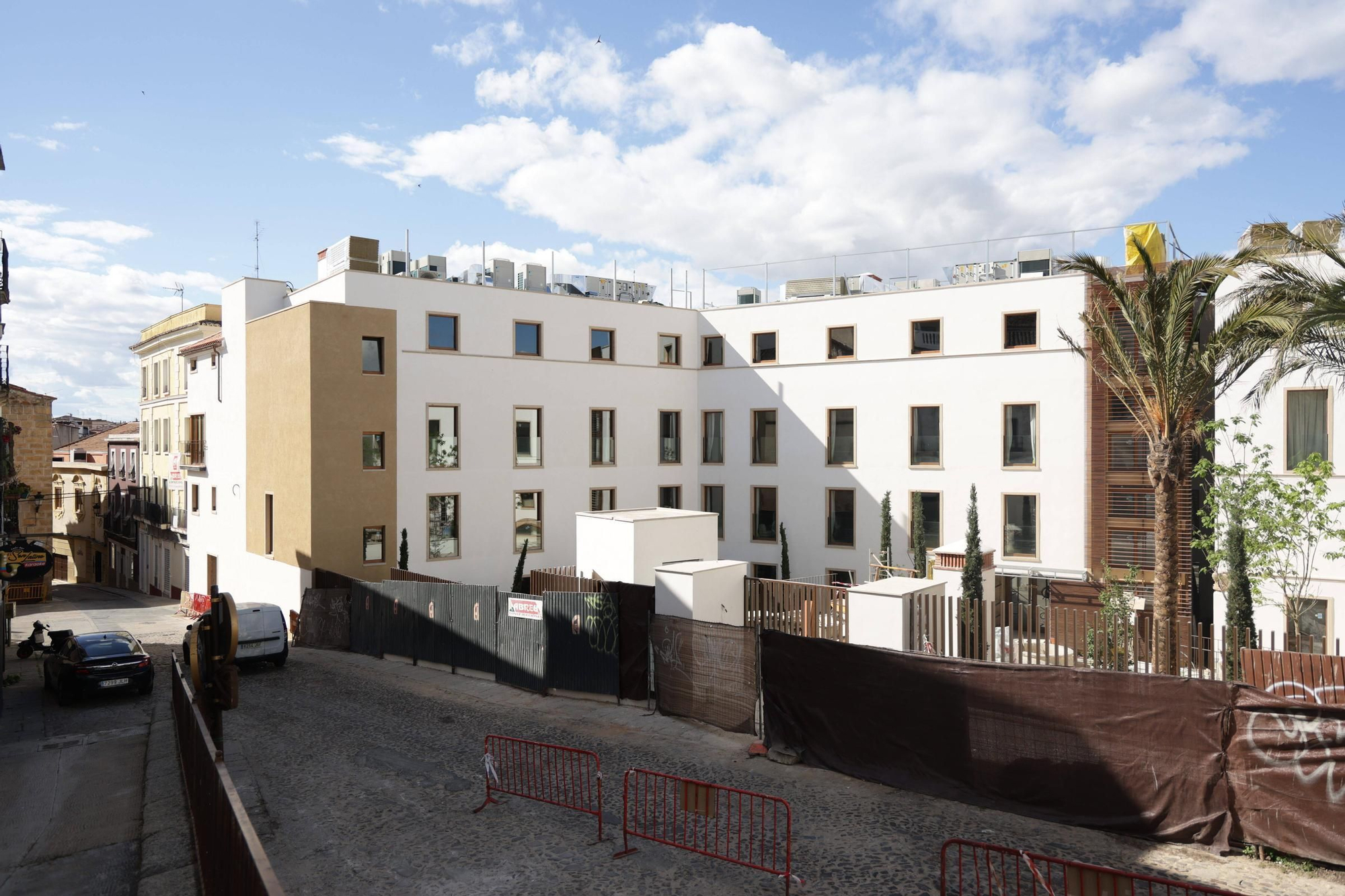Fotogalería | El Hilton de Godoy, casi listo para abrir