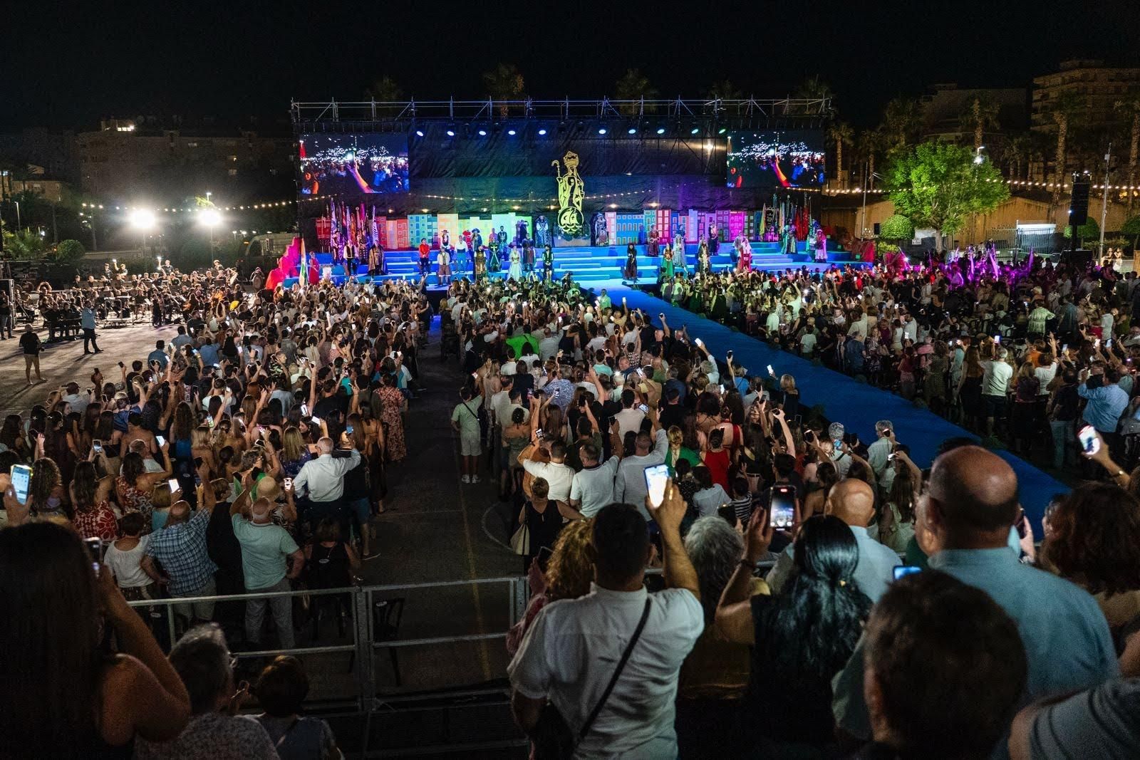 La Vila presenta a sus cargos paera los Moros y Cristianos 2025