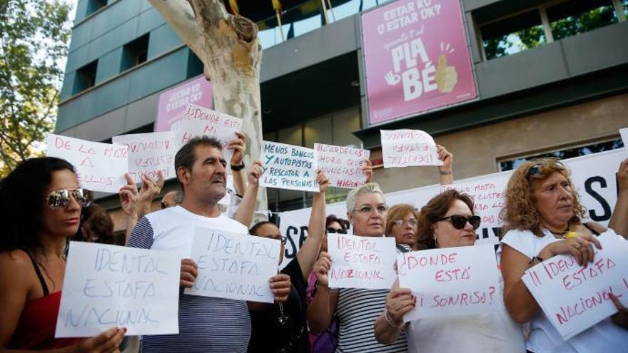 Penas de 5 años para la cúpula de iDental que estafó a 120.000 valencianos