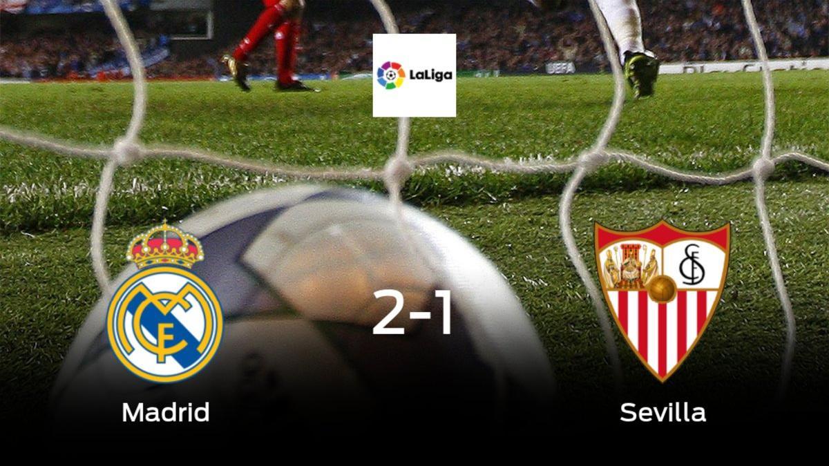 El Real Madrid suma tres puntos más frente al Sevilla (2-1)