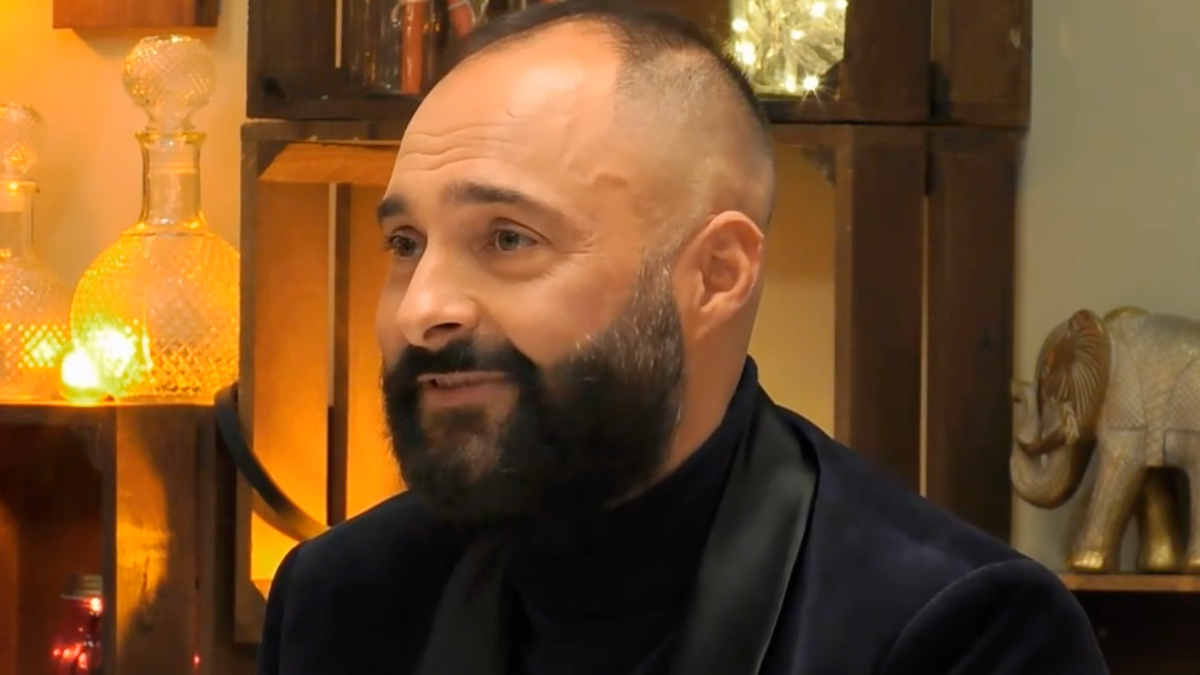 Juanjo parla de la seva experiència amb els 'orcs' a 'First Dates': «No hi ha un tio lleig, sinó un cubata sense beure» Juanjo parla de la seva experiència amb els 'orcs' a 'First Dates': «No hi ha un tio lleig, sinó un cubata sense beure»