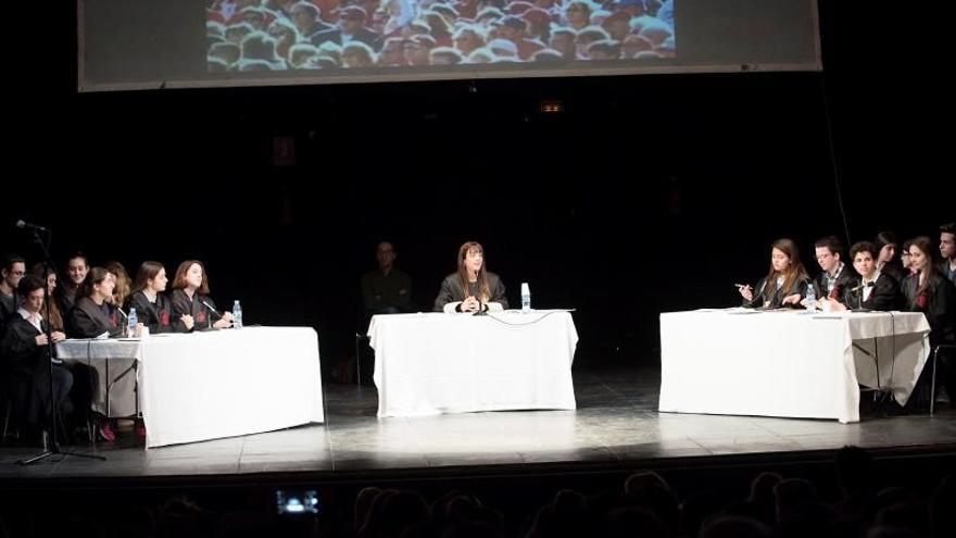 Celebració del judici al teatre Conservatori de Manresa