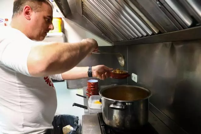 Callos, empanada de cachena y la voz de Cañita Brava para honrar a San Amaro en Vilanova